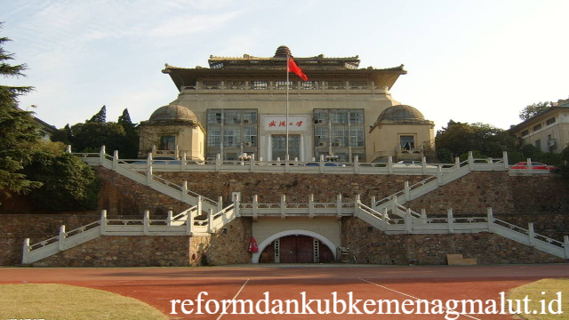 Wuhan University: Perguruan Tinggi Bergengsi di Tiongkok
